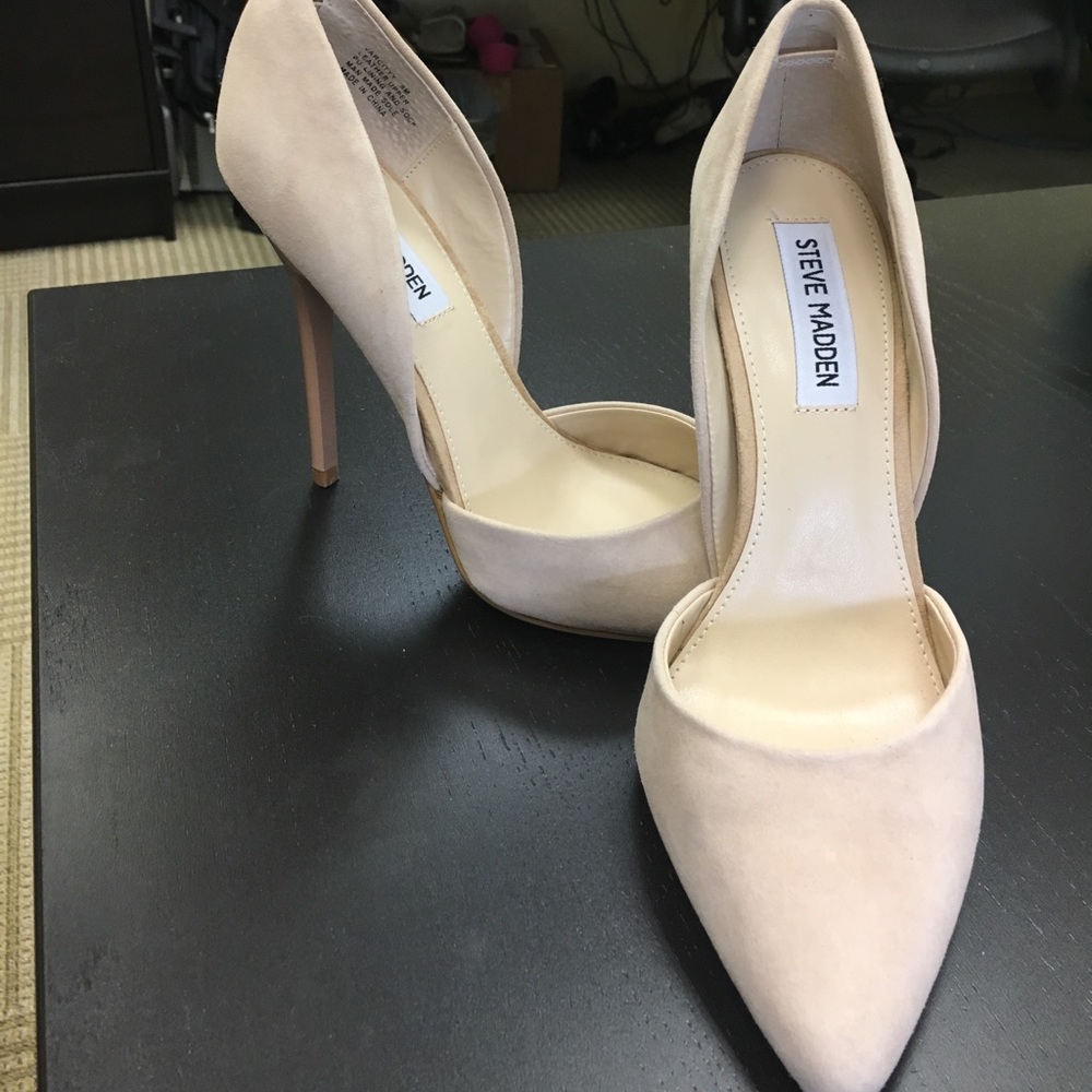 Suede Steve Madden Pumps