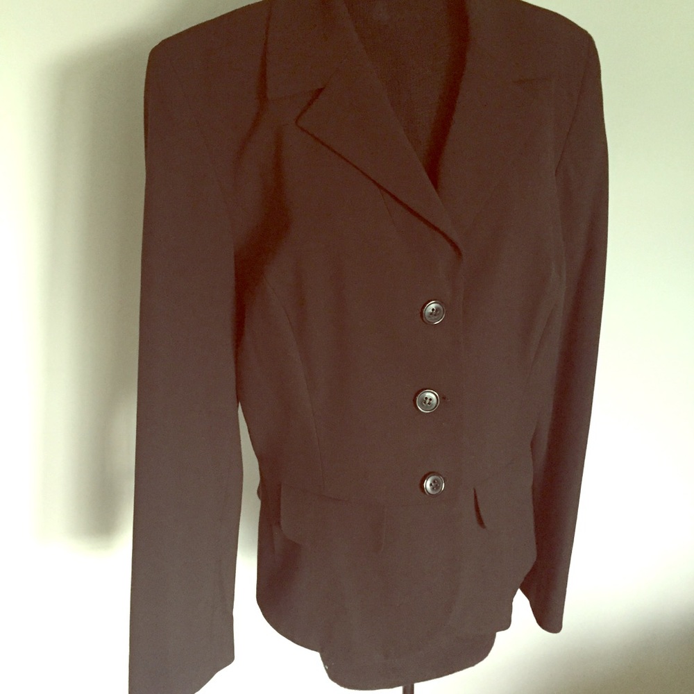 Chaus Classic Black Blazer