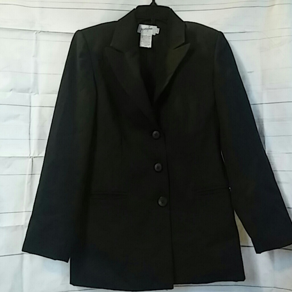 🎯 Jacqueline Ferrar Blazer