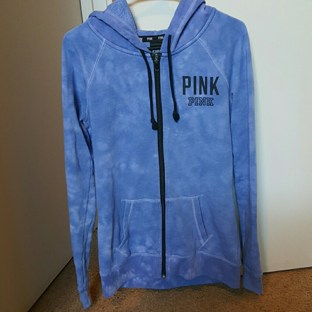 VS pink hoodie