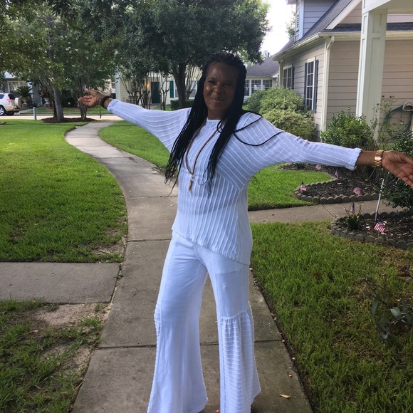 Top - Picture 1 of 2