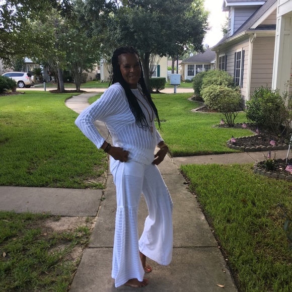 Top - Picture 2 of 2