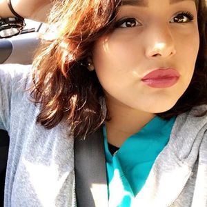 Meet your Posher, Janelle