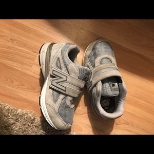 Boys New Balance SZ 2