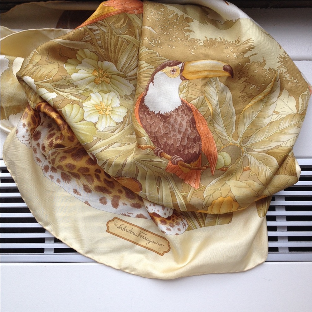 Ferragamo scarf - jungle print-silk