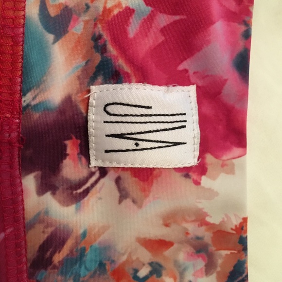 SOLD!!!   Hot Yoga Shorts - Picture 3 of 5