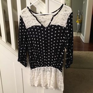 Adorable polka dot blouse