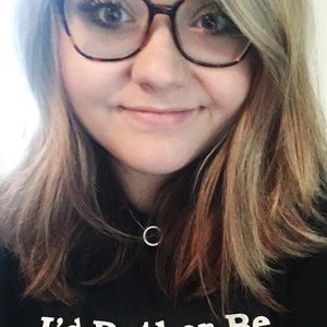 Meet your Posher, Nicole