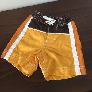3-6m old navy swim trunks