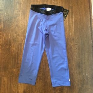 Nike dry crop leggings - SOLD