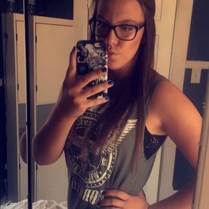 Meet your Posher, Emily