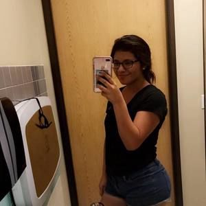 Meet your Posher, Alyssa