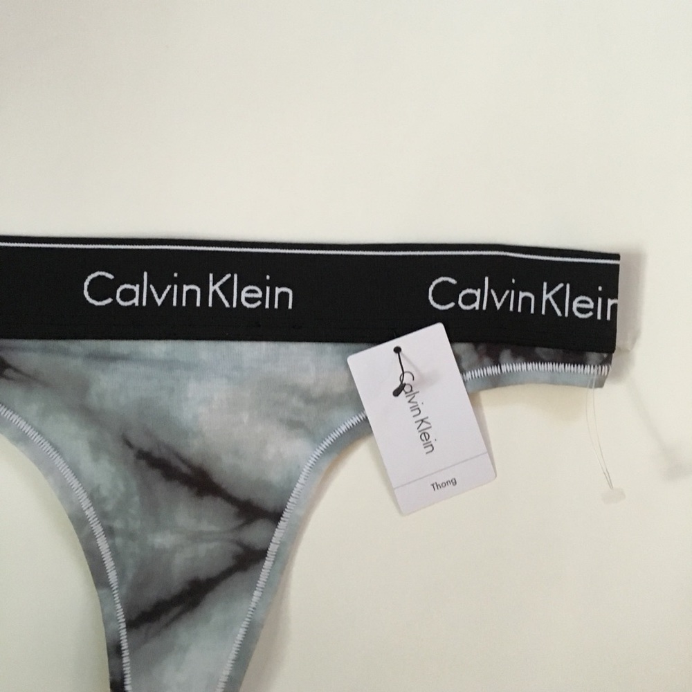 CK Tie Dye Bralette and Panty Set - Picture 4 of 6