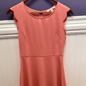 Pink Sleeveless Scallop Trimmed Dress
