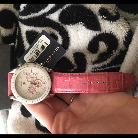 Tommy Hilfiger Watch - Picture 4 of 4