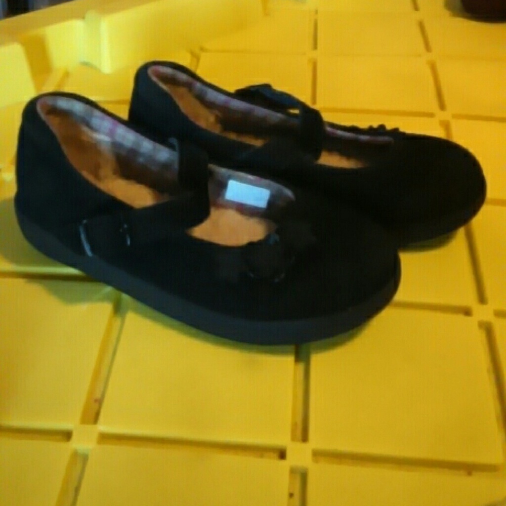 Little girls dressy shoes Uggs