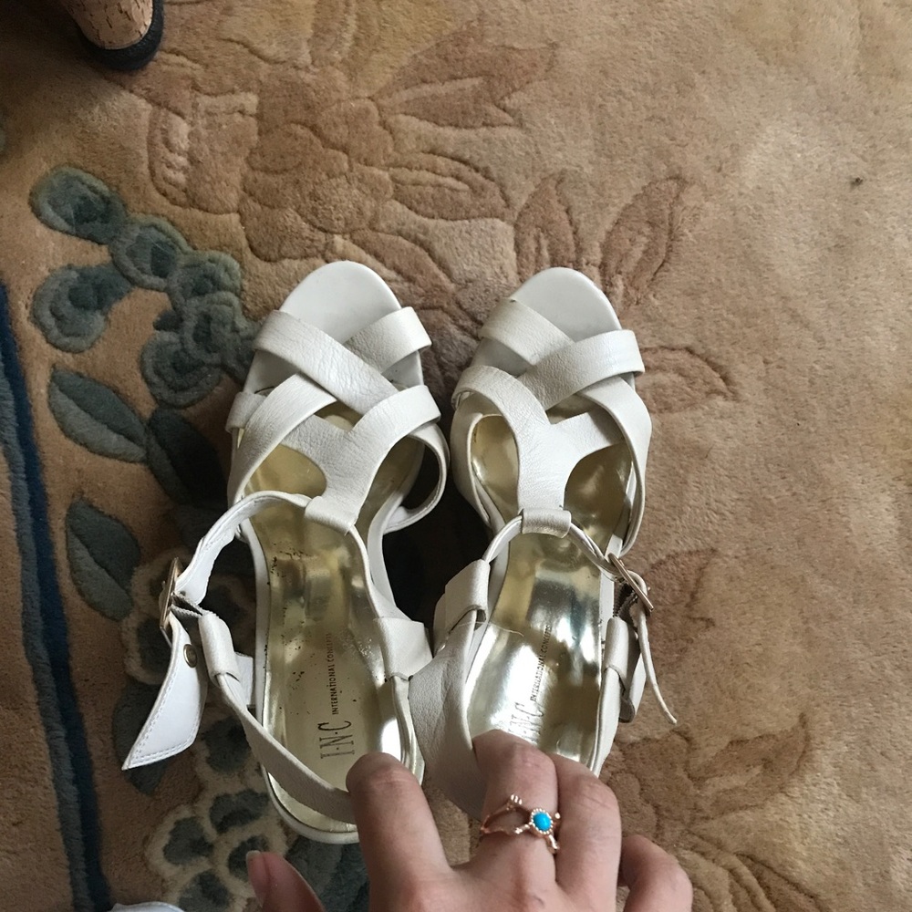 INC creamed color shoes