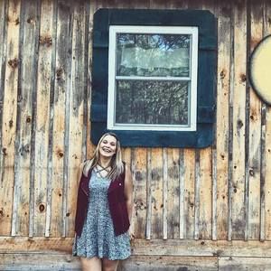 Meet your Posher, Karli