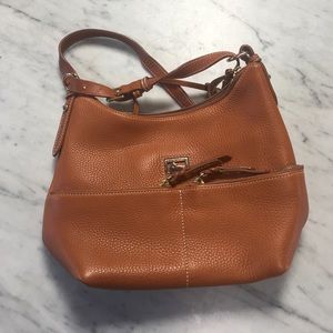 ADORABLE AND NEW Dooney and Bourke handbag!!