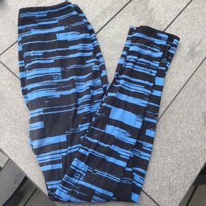 OS black/blue leggings