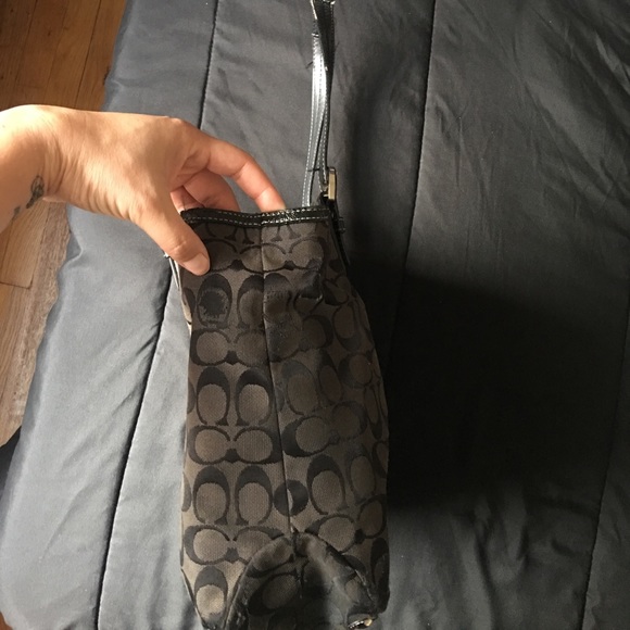 Coach Purse - Picture 4 of 8