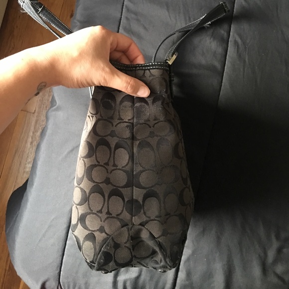 Coach Purse - Picture 5 of 8