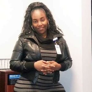 Meet your Posher, Aisha