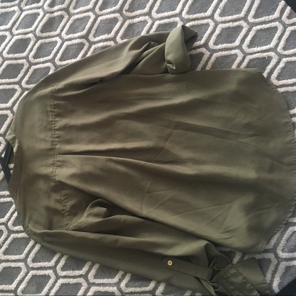 Michael Kors two front zipper blouse - Picture 4 of 4