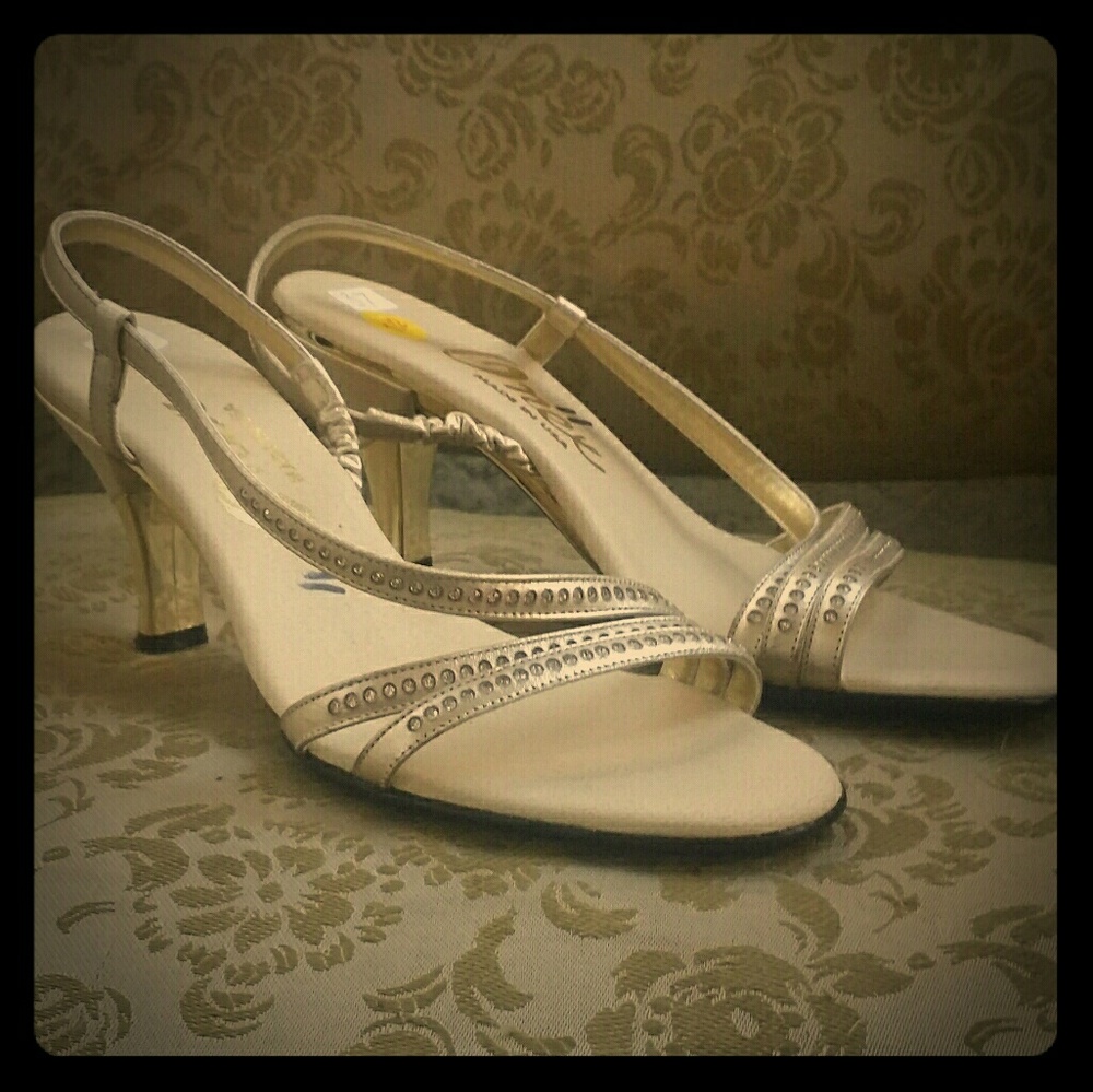 VINTAGE nude Onex Heels Made in U.S.A. NWOT