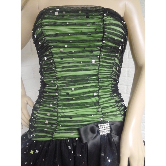 Blondie Nites By Stacy Sklar Sequin Dress (3) - Picture 3 of 7