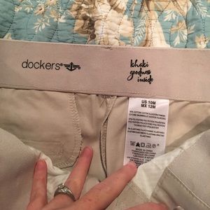 Dockers comfort waist khaki