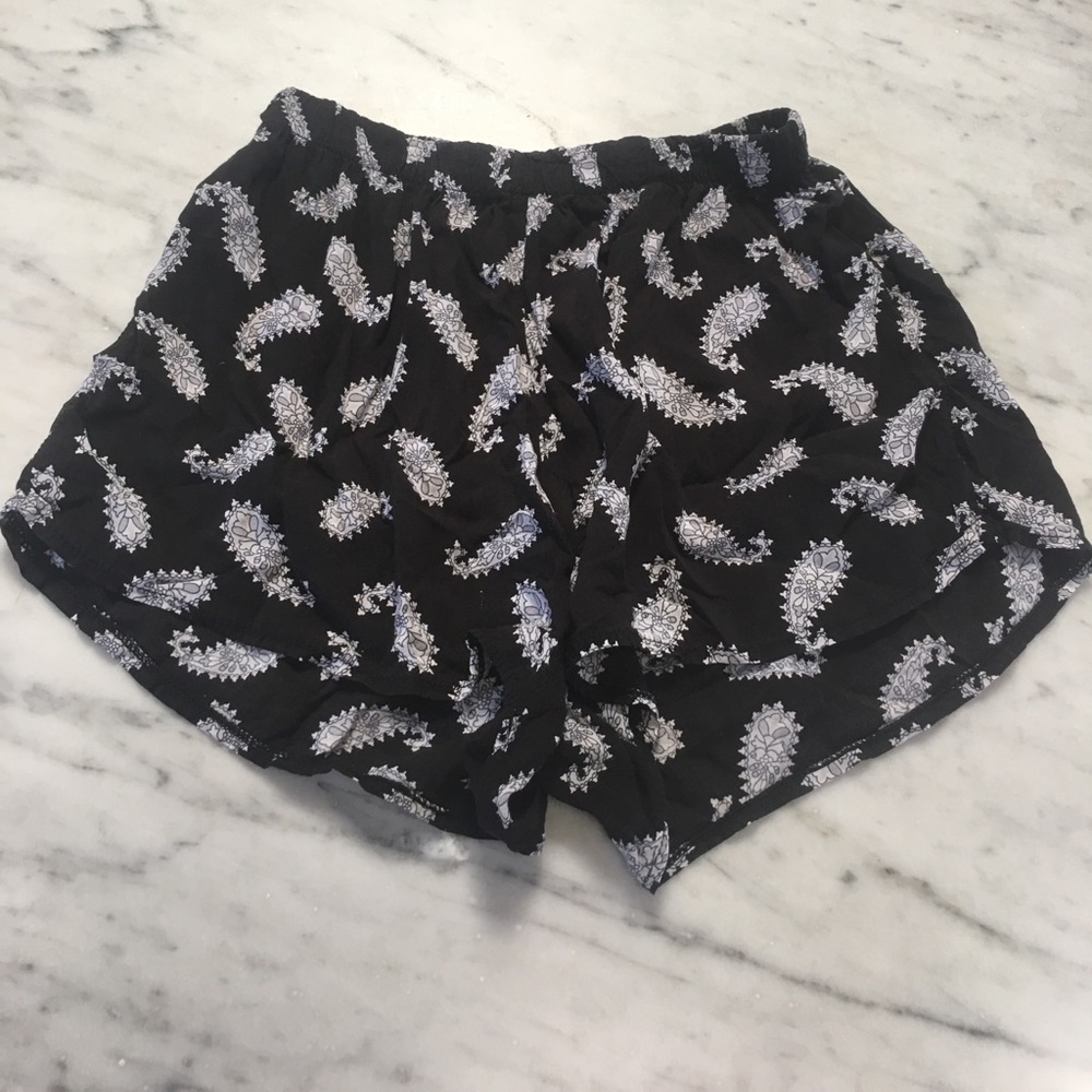 Brandy Melville shorts!