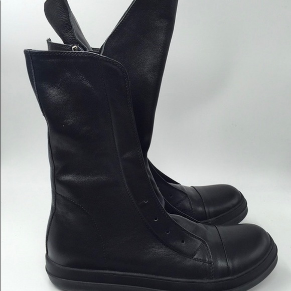 Sold - Picture 3 of 5