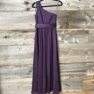 Gorgeous Vera Wang floor-length evening gown