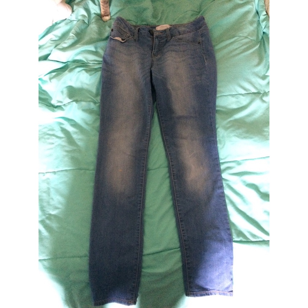 Blue jeans.