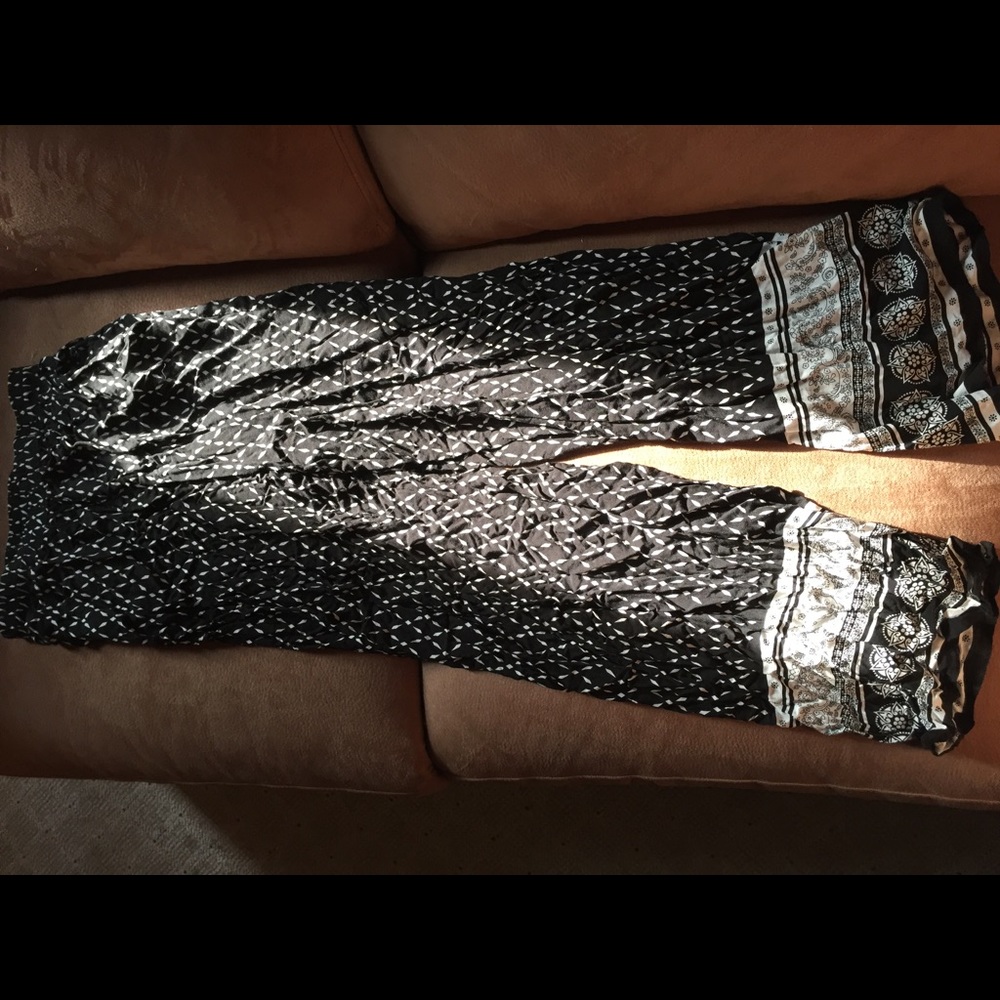 H&M pattern pants - Picture 2 of 2