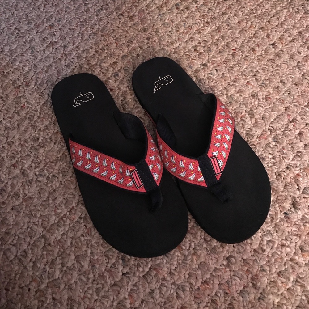 Vineyard Vines Flip Flops