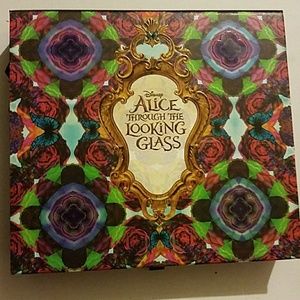 Alice in Wonderland Through the Looking Glass