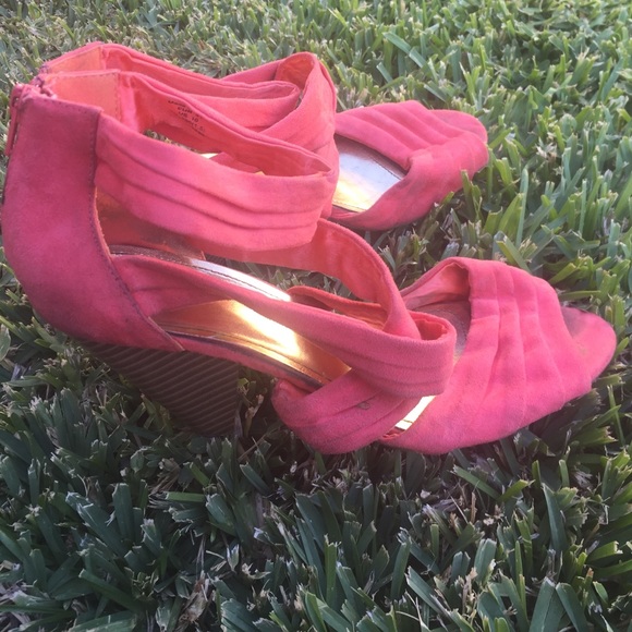 Retro vintage coral pleated sandal with zipper - Picture 3 of 7