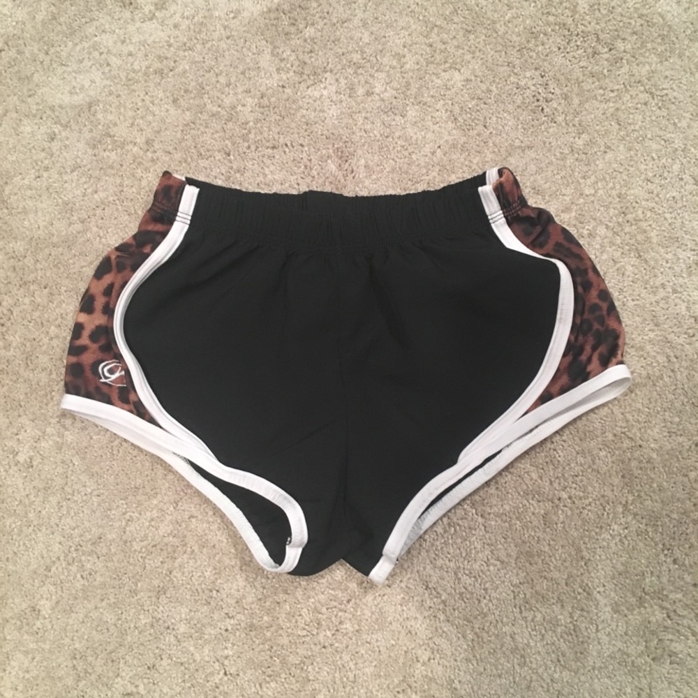 GK elite sportswear shorts leopard accent