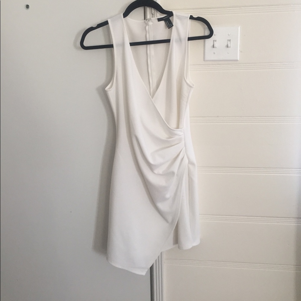 White bodycon dress