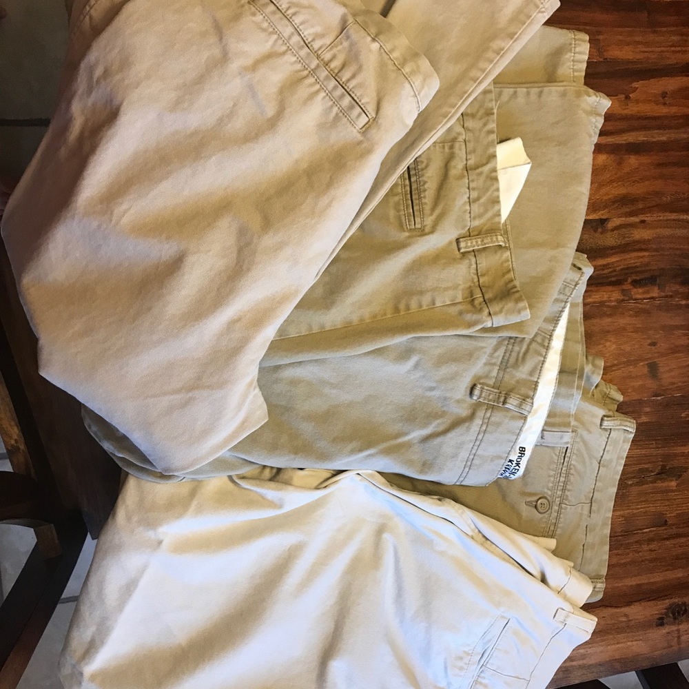 Old Navy Men's Khaki pants - 42W, 32 long