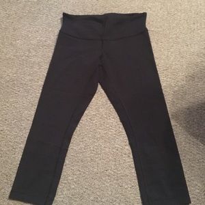 Lululemon Wunder Under crop