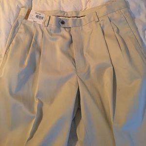 Roundtree and Yorke Gold Label brand pant