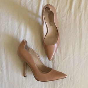 Sexy nude Boutique 9 pumps