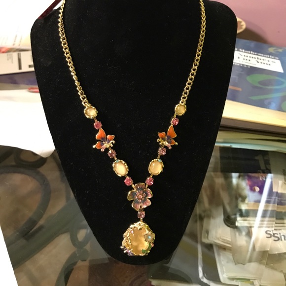 Gina's Statement necklace - Picture 3 of 8