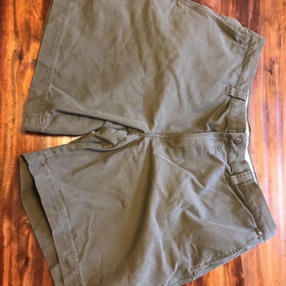 Columbia shorts - 42 Mens