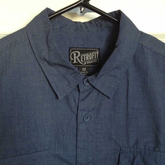 NWOT Tilly's Button Up - Picture 3 of 4