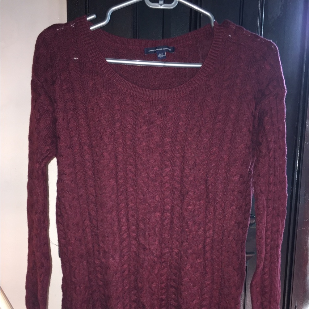 Maroon knit American eagle sweater