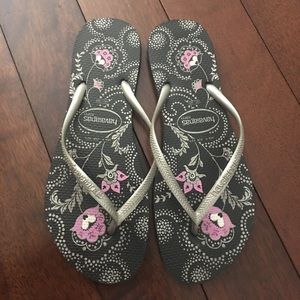 *LIKE NEW* Havaianas flip-flops
